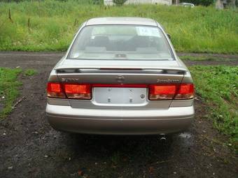 2003 Nissan Sunny Photos