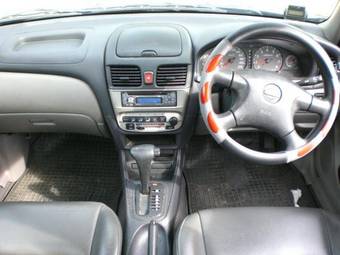 2003 Nissan Sunny Pics