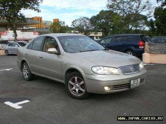 2003 Nissan Sunny Pictures