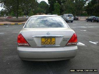 2003 Nissan Sunny Photos