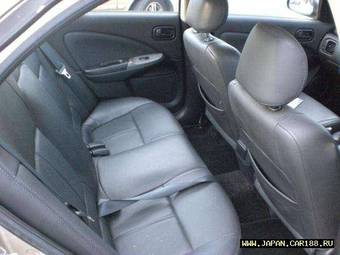 2003 Nissan Sunny Pictures