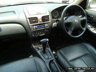 2003 Nissan Sunny Photos