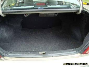 2003 Nissan Sunny Photos