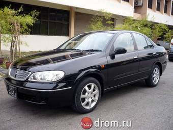 2003 Nissan Sunny Wallpapers
