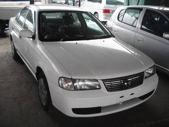 2003 Nissan Sunny Pics