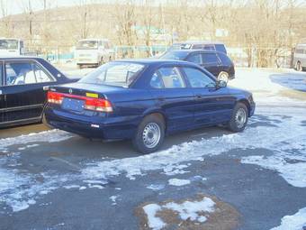 2003 Nissan Sunny Photos