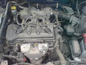 2003 Nissan Sunny Photos
