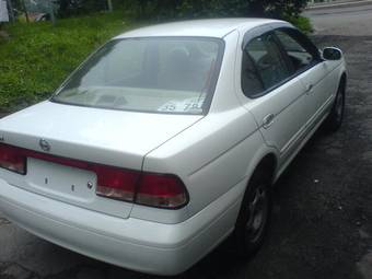 2003 Nissan Sunny Photos