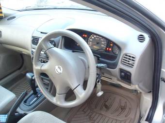 2003 Nissan Sunny Wallpapers