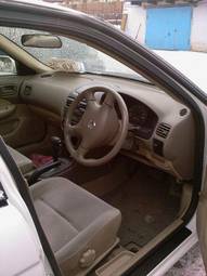 2003 Nissan Sunny Pictures