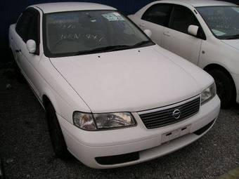 2003 Nissan Sunny Pics