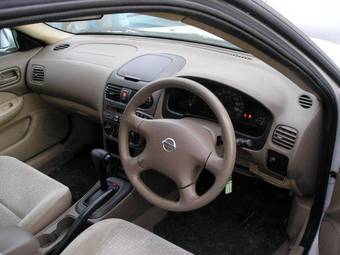 2003 Nissan Sunny Photos