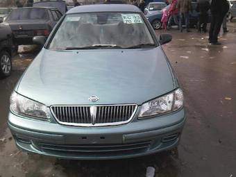 2003 Nissan Sunny Pics