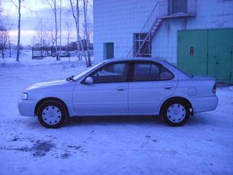 2003 Nissan Sunny Wallpapers