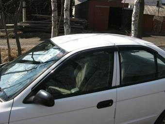 2003 Nissan Sunny Pictures