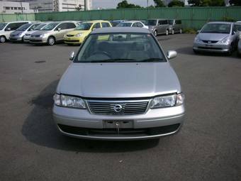 2003 Nissan Sunny Pics