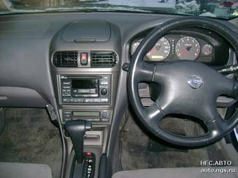 2003 Nissan Sunny Pictures