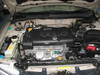2003 Nissan Sunny Pictures