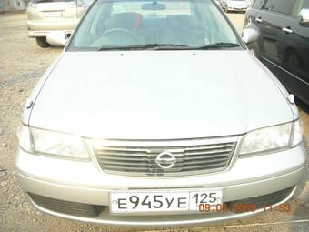 2003 Nissan Sunny Photos