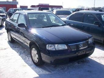 2003 Nissan Sunny Pics