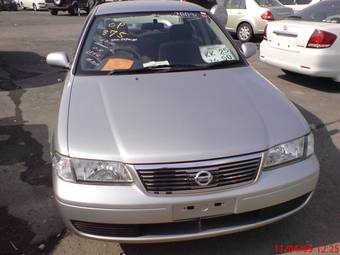 2003 Nissan Sunny Pictures