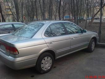 2003 Nissan Sunny Photos