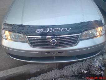 2003 Nissan Sunny Pictures