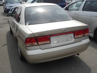 2003 Nissan Sunny Photos