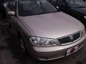 2003 Nissan Sunny Photos