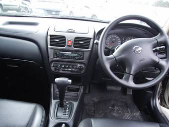 2003 Nissan Sunny Images