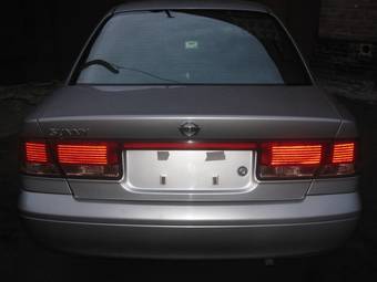 2003 Nissan Sunny Photos