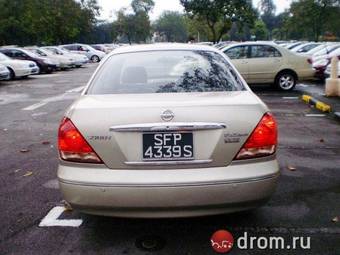 2003 Nissan Sunny Photos