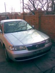 2003 Nissan Sunny Photos