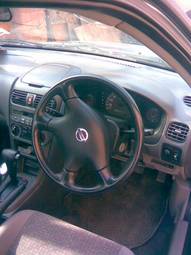 2003 Nissan Sunny Photos