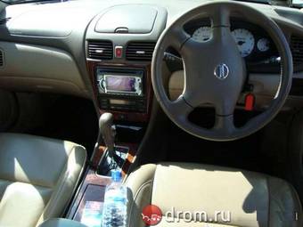 2003 Nissan Sunny Photos