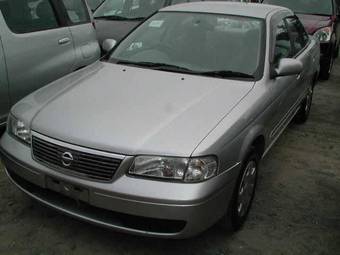 2003 Nissan Sunny Pictures