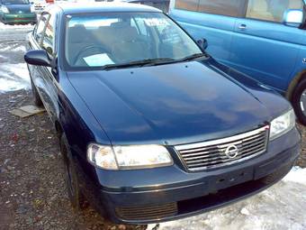 2003 Nissan Sunny Photos