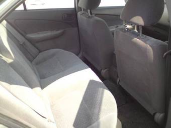 2003 Nissan Sunny Photos