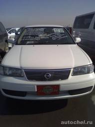 2003 Nissan Sunny Pictures