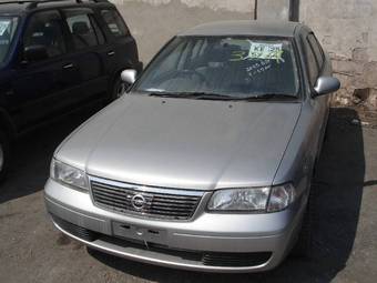 2003 Nissan Sunny Pics