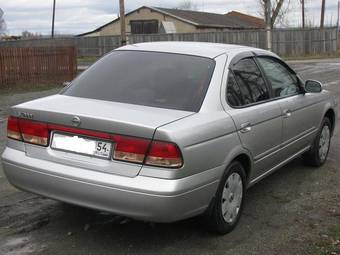 2003 Nissan Sunny Pics