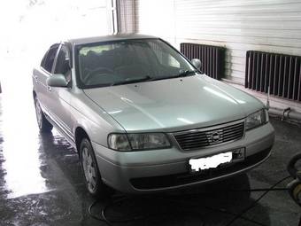 2003 Nissan Sunny Photos