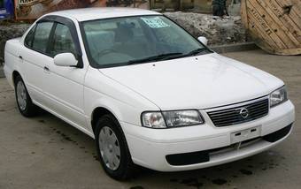 2003 Nissan Sunny Photos