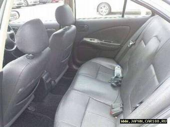 2003 Nissan Sunny Wallpapers