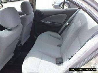 2003 Nissan Sunny Photos