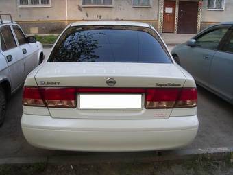 2003 Nissan Sunny Pictures