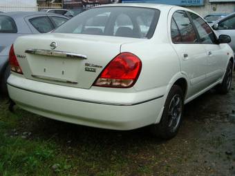 2003 Nissan Sunny Pictures