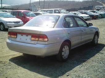 2003 Nissan Sunny Photos