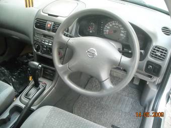 2003 Nissan Sunny Images
