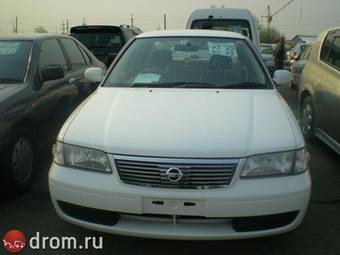 2003 Nissan Sunny Photos